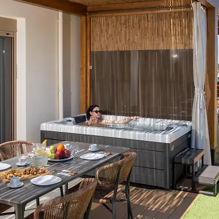 Premium Seaview With Jacuzzi & Private Parking * העיירה רתימנו