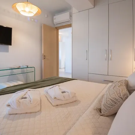 Premium Seaview With Jacuzzi & Private Parking דירה