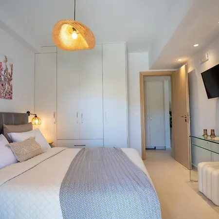 Premium Seaview With Jacuzzi & Private Parking *